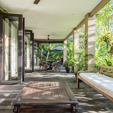 Villa Naga Putih Ubud Exterior foto